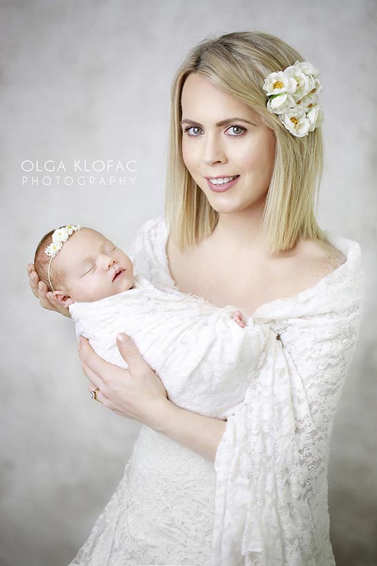 Olga_Klofac_Professional_Newborn_Baby_Photographer_Castlebar_Claremorris_Ballina_Mayo_Sligo_Roscommon_Leitrim_Galway_Longford_Mullingar_Athlone_mother-and-baby-portrait-35